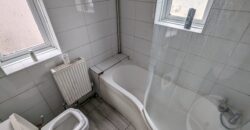 Large Double Room For a Single Occupant Only. Professionals Only. Not Suitable For Students. Fully Furnished. All Bills Included. Minimum 6 Month Contract.