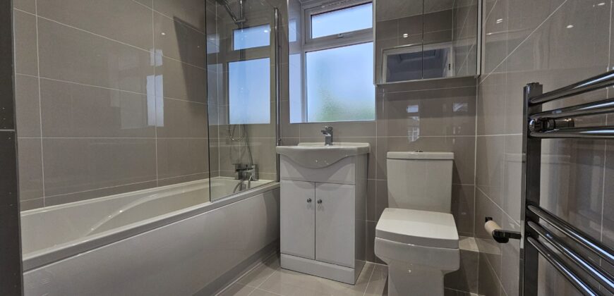 NEWLY REFURBISHED, Spacious 6 Double Bed Semi Detached House, Ample Driveway Parking, Ideal for Placement Students