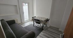 Great Value, Refurbished 3 Double Bed House with spare room