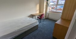 Spacious Superior 6 Double Bed 2 Bath House, Ideal for Students