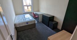 Spacious Superior 6 Double Bed 2 Bath House, Ideal for Students