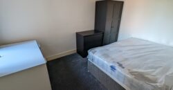 Spacious Superior 6 Double Bed 2 Bath House, Ideal for Students