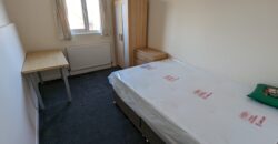 Spacious Superior 6 Double Bed 2 Bath House, Ideal for Students