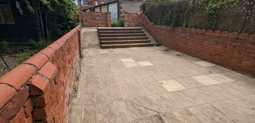 Spacious Superior 6 Double Bed 3 Bath House, Massive Communal Lounge / Kitchen