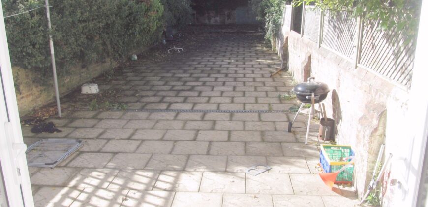 Top Quality, Spacious 6 Double Bed 3 Bath House, Massive Communal Lounge / Kitchen, Recently Refurbished