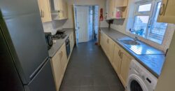 Spacious Superior 6 Double Bed 2 Bath House, Ideal for Students