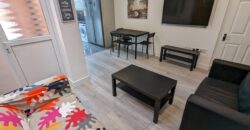 Spacious Superior 6 Double Bed 3 Bath House, Massive Communal Lounge / Kitchen