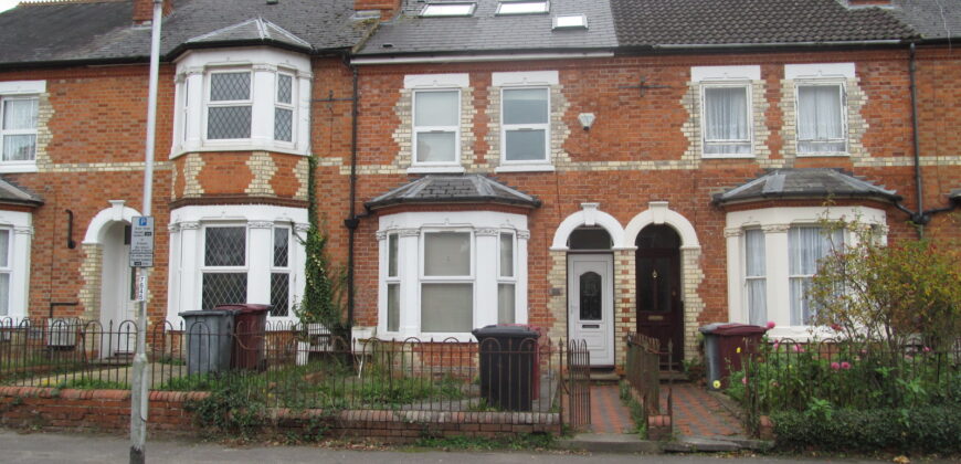 Top Quality, Spacious, 8 Double Bedroom House All Bedrooms Have En Suite Shower Rooms
