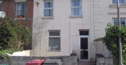 NEW RENOVATION, Spacious 6 Double Bed 3 Bath House, Ideal for London Road Campus, Hospital
