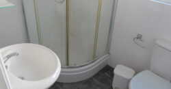 NEW RENOVATION, Spacious 6 Double Bed 3 Bath House, Ideal for London Road Campus, Hospital
