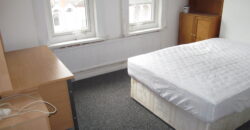 Spacious 5 Double Bed House, Close To University, Nearby Shops And Transport Links