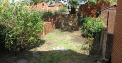 Spacious 5 Double Bed House, Close To University, Nearby Shops And Transport Links