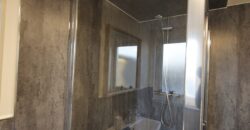 Spacious Superior 6 Double Bedroom 2 Bath House, Ideal for Students, Close To University