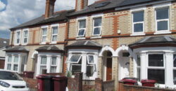 Spacious 5 Double Bed House, Close To University, Nearby Shops And Transport Links