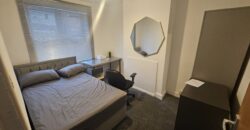 Refurbished 3 Double Bed House with spare room Ideal for University students