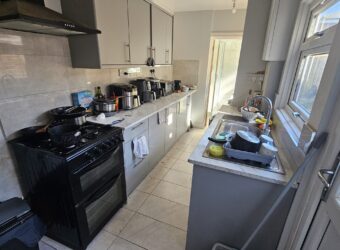Student 5 Bedroom House on Blenheim Road, Reading, East, Hospital, University, TVP,