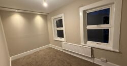 HIGH QUALITY 4-BEDROOM HOUSE WITH 2-BATHROOMS, CLOSE TO TOWN CENTRE AND READING UNIVERSITY