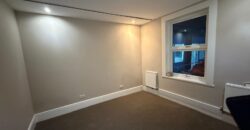 HIGH QUALITY 4-BEDROOM HOUSE WITH 2-BATHROOMS, CLOSE TO TOWN CENTRE AND READING UNIVERSITY