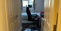 Top Quality, Spacious, 9 Double Bedroom House all Bedrooms have Own Shower Rooms
