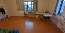 Spacious 2 Double Bedroom Flat, Off Road Parking, Ideal for the Hospital, Thames Valley Park